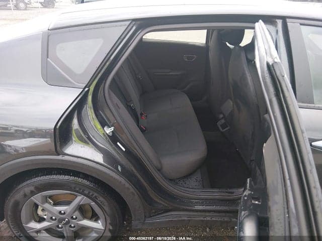 2026 KIA K4 LXS 8