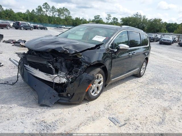 2017 CHRYSLER PACIFICA LIMITED 2