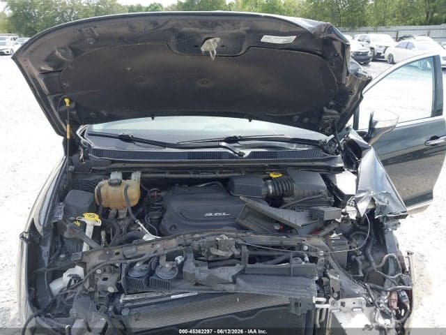 2017 CHRYSLER PACIFICA LIMITED 10
