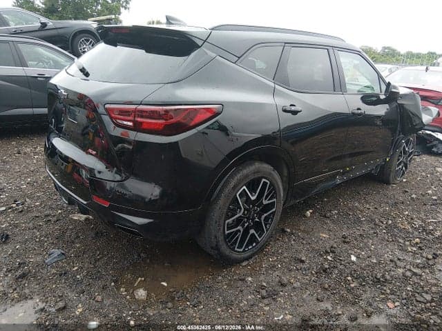 2023 CHEVROLET BLAZER AWD RS 4