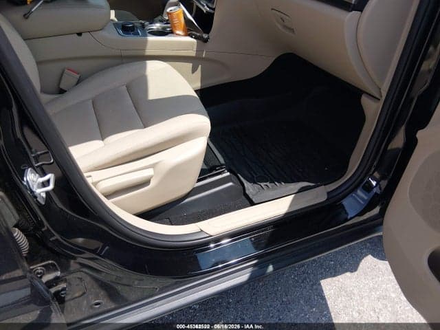 2019 JEEP GRAND CHEROKEE LAREDO E 4X4 5