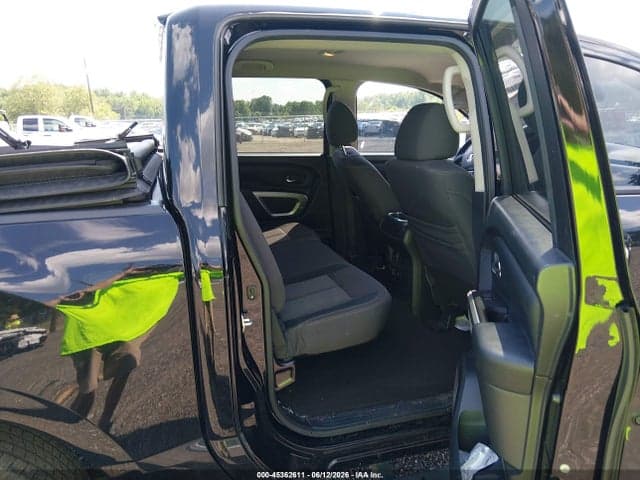2020 NISSAN TITAN SV 4X2 8