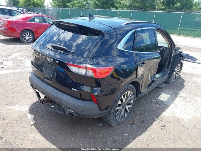 2020 FORD ESCAPE TITANIUM 4