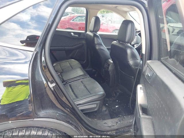 2020 FORD ESCAPE TITANIUM 8