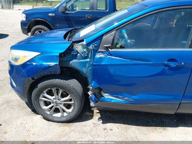 2017 FORD ESCAPE SE 12