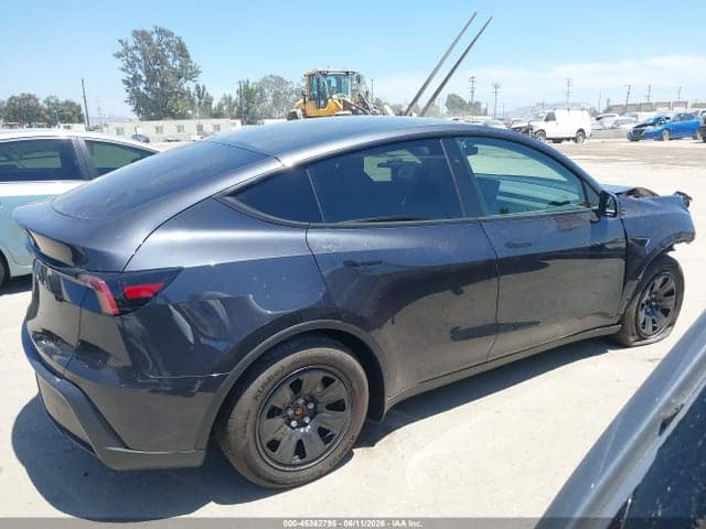 2026 TESLA MODEL Y 13