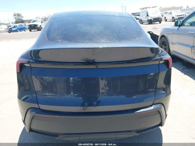 2026 TESLA MODEL Y 16