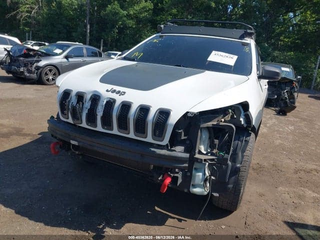 2017 JEEP CHEROKEE TRAILHAWK 4X4 6