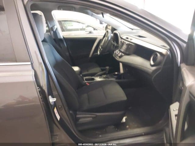 2017 TOYOTA RAV4 LE 5