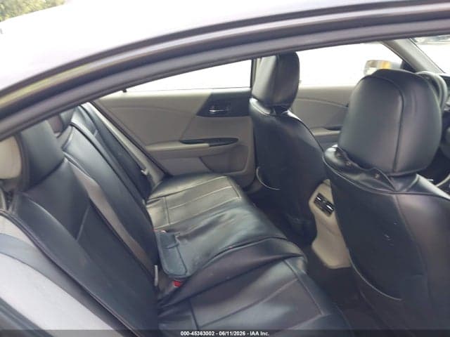 2017 HONDA ACCORD EX 8