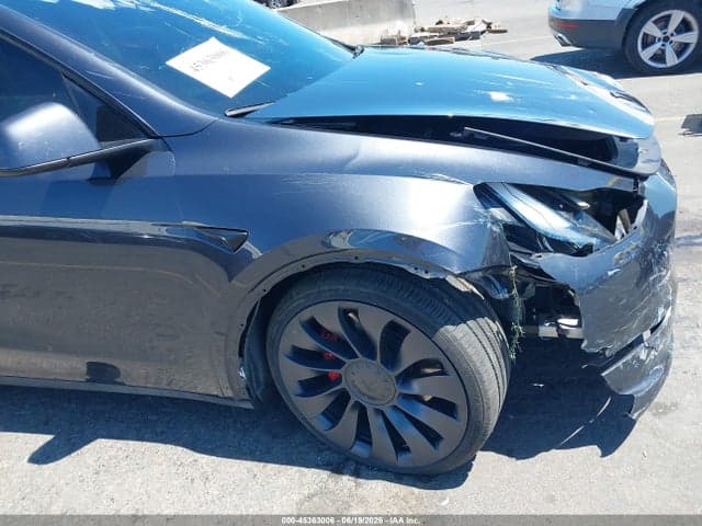 2024 TESLA MODEL Y PERFORMANCE DUAL MOTOR ALL-WHEEL DRIVE 21