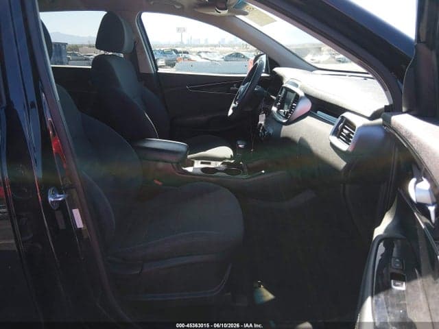 2019 KIA SORENTO 3.3L LX 5