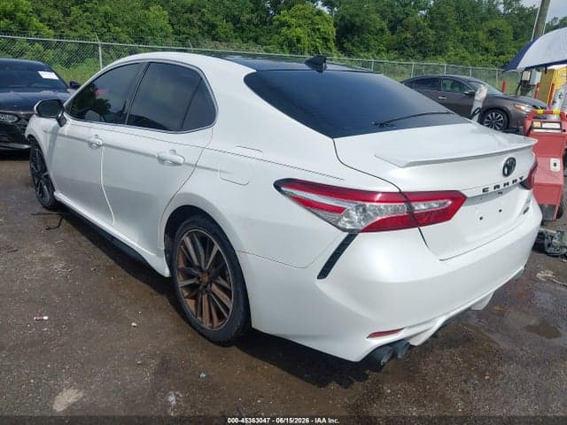 2020 TOYOTA CAMRY XSE 3