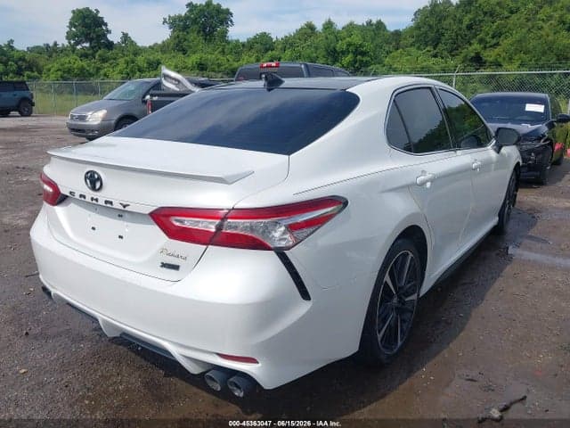2020 TOYOTA CAMRY XSE 4