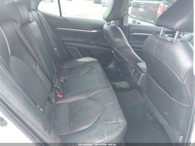 2020 TOYOTA CAMRY XSE 8