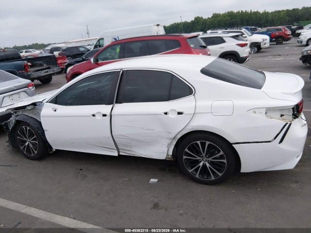 2018 TOYOTA CAMRY SE 15