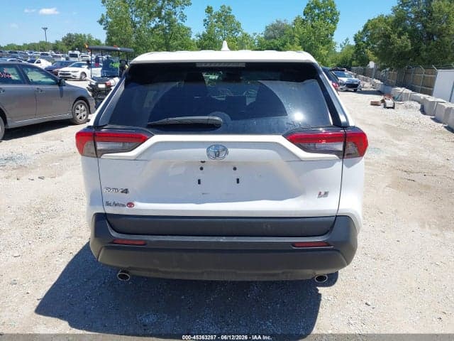 2024 TOYOTA RAV4 LE 17