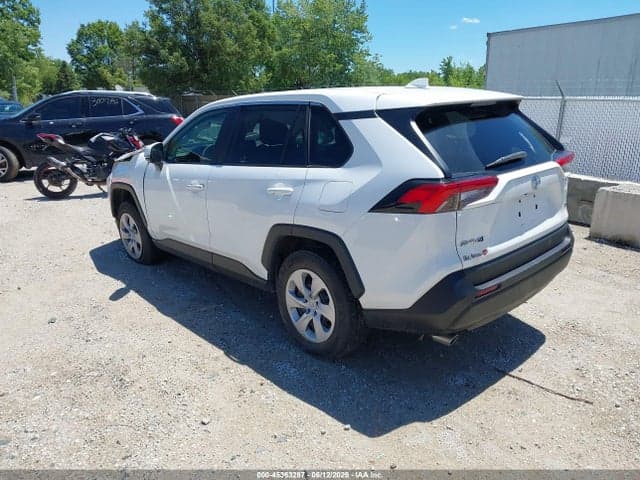 2024 TOYOTA RAV4 LE 3