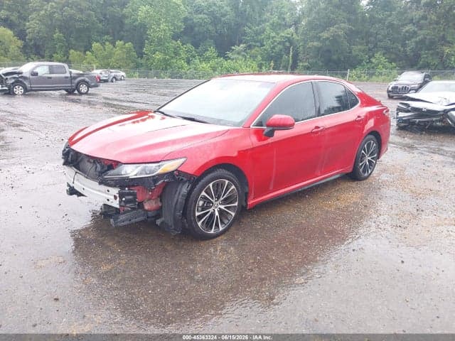 2020 TOYOTA CAMRY SE 2