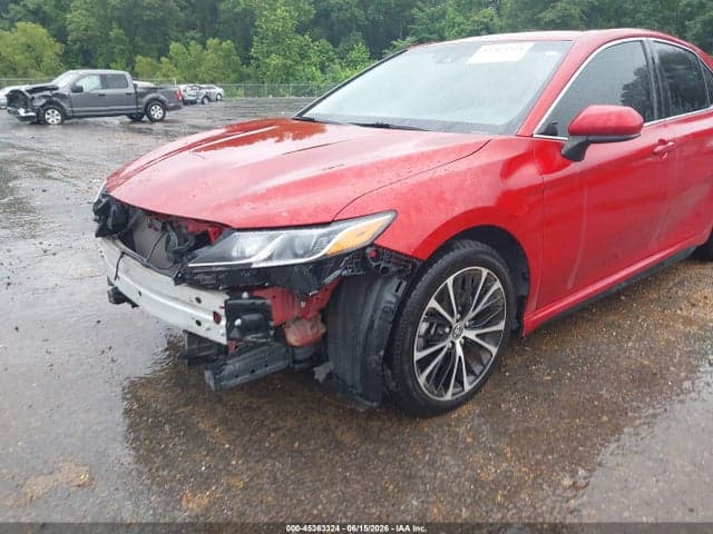 2020 TOYOTA CAMRY SE 6