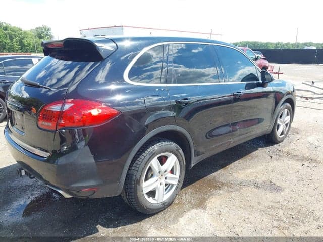 2012 PORSCHE CAYENNE 4