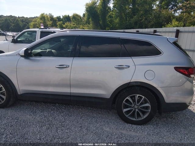 2018 HYUNDAI SANTA FE SE 13