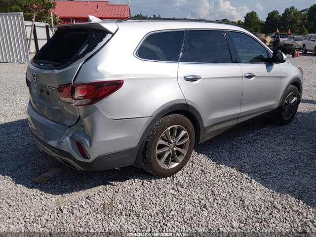 2018 HYUNDAI SANTA FE SE 4