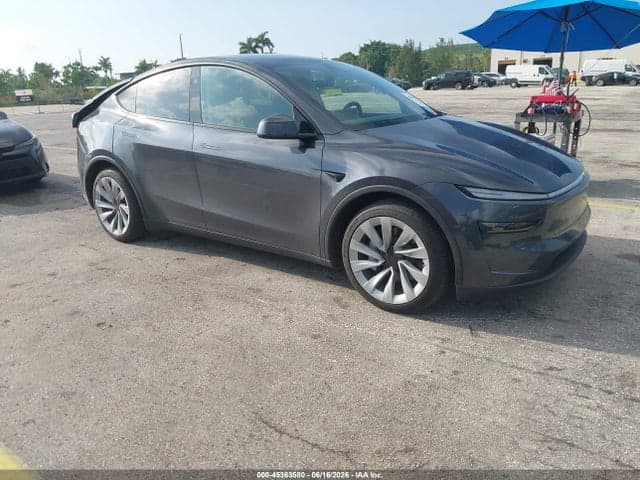 2026 TESLA MODEL Y 1