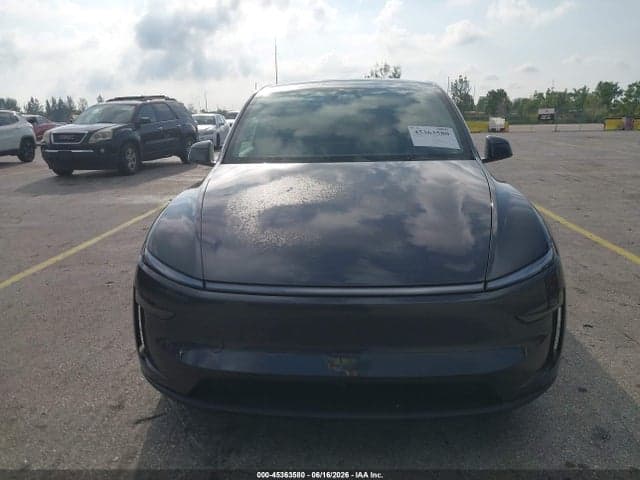 2026 TESLA MODEL Y 12