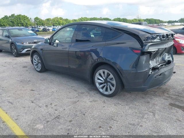 2026 TESLA MODEL Y 3