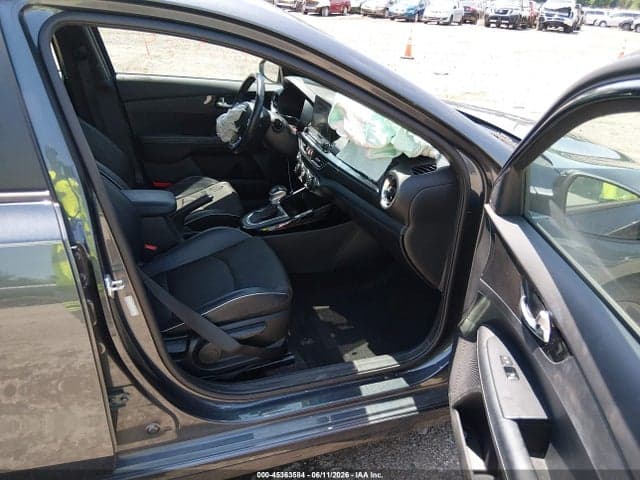2021 KIA FORTE GT-LINE 5