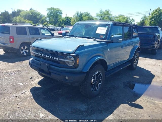 2022 FORD BRONCO OUTER BANKS 2