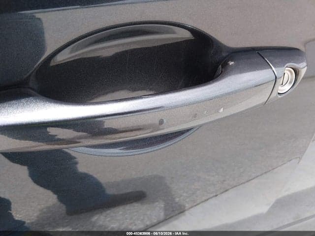 2020 HYUNDAI ELANTRA SE 12
