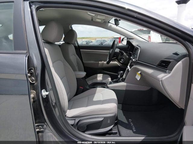 2020 HYUNDAI ELANTRA SE 5