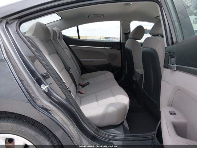 2020 HYUNDAI ELANTRA SE 8