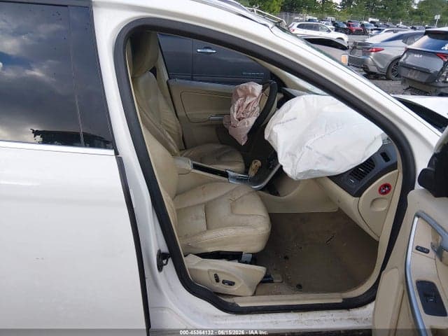2011 VOLVO XC60 3.2 5