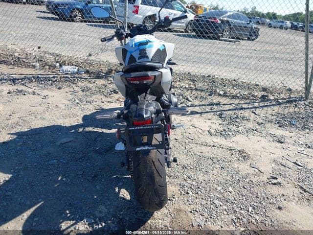 2025 YAMAHA MT09 6