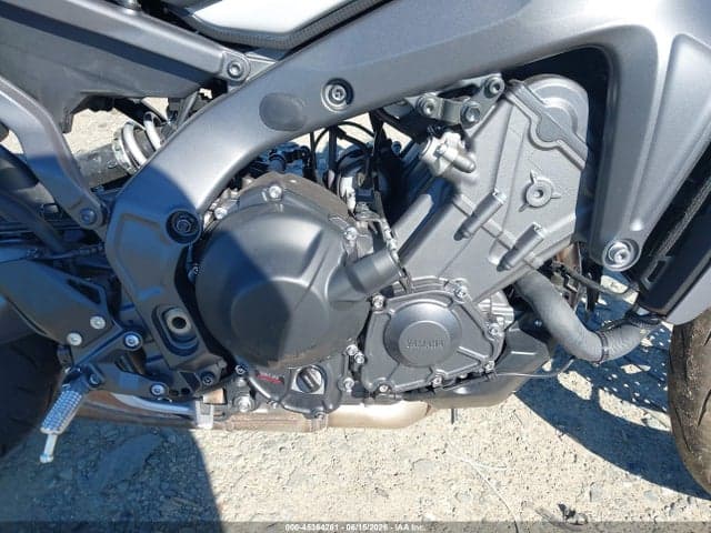 2025 YAMAHA MT09 8