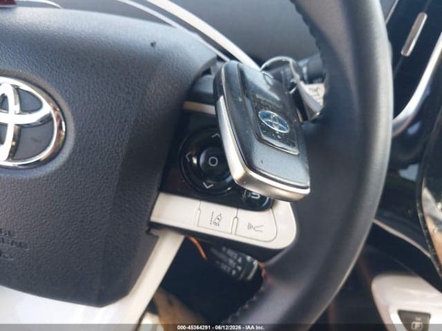 2017 TOYOTA PRIUS PRIME PREMIUM 11