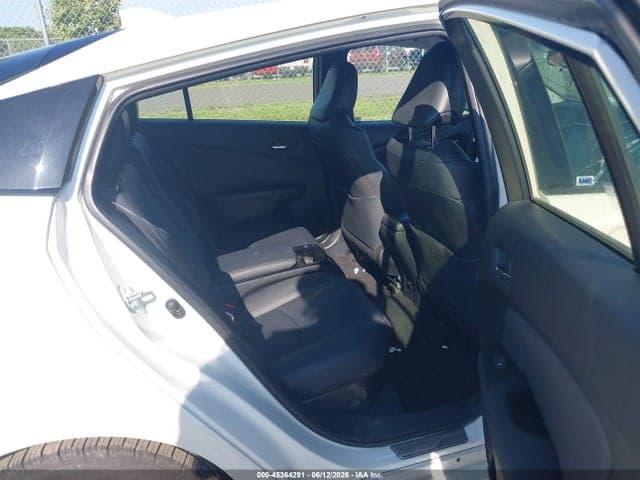 2017 TOYOTA PRIUS PRIME PREMIUM 8
