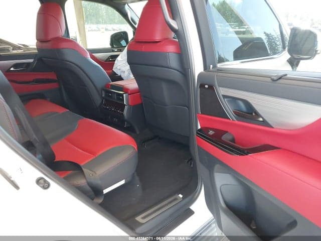 2025 LEXUS LX 600 F SPORT 8