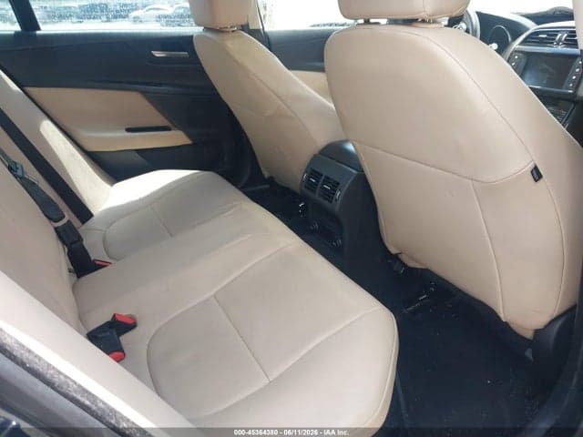 2017 JAGUAR XE 25T 8
