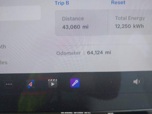 2018 TESLA MODEL 3 LONG RANGE/PERFORMANCE 13