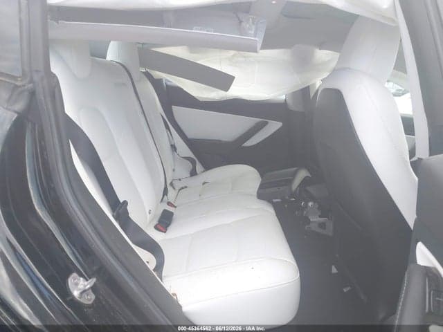 2018 TESLA MODEL 3 LONG RANGE/PERFORMANCE 8