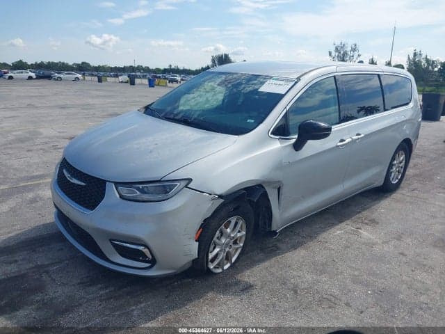 2024 CHRYSLER PACIFICA TOURING L 2
