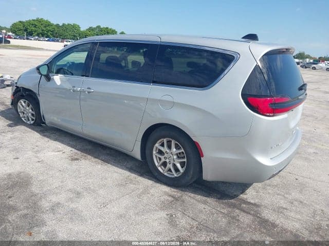 2024 CHRYSLER PACIFICA TOURING L 3