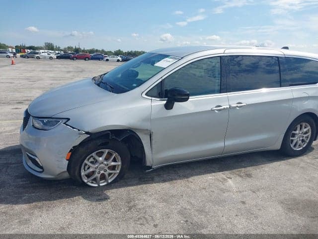 2024 CHRYSLER PACIFICA TOURING L 6