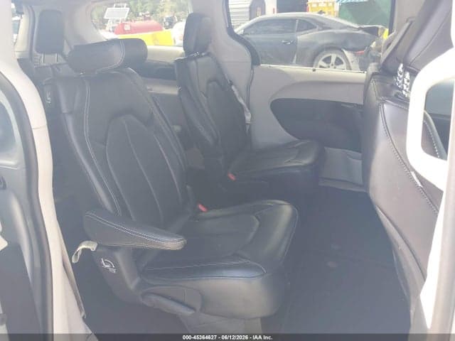 2024 CHRYSLER PACIFICA TOURING L 8