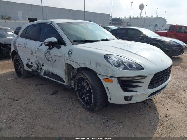 2015 PORSCHE MACAN S 1