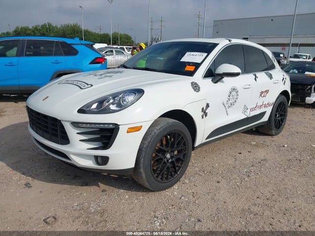 2015 PORSCHE MACAN S 2